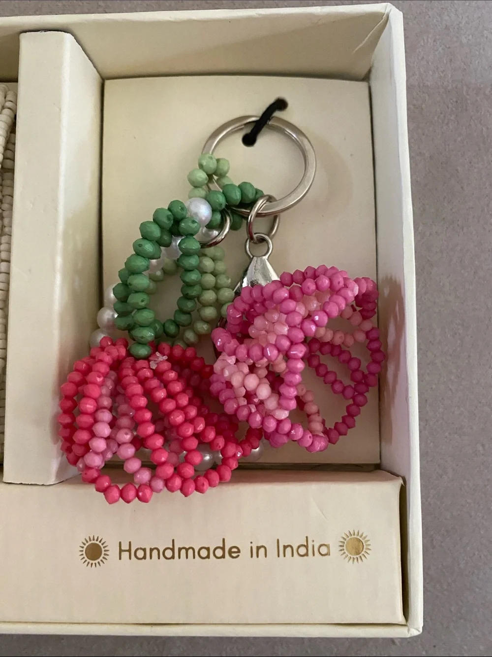 Sol And Mer Pink & Green Beaded Tulip Card Holder with Keychain. NWT BOXED
